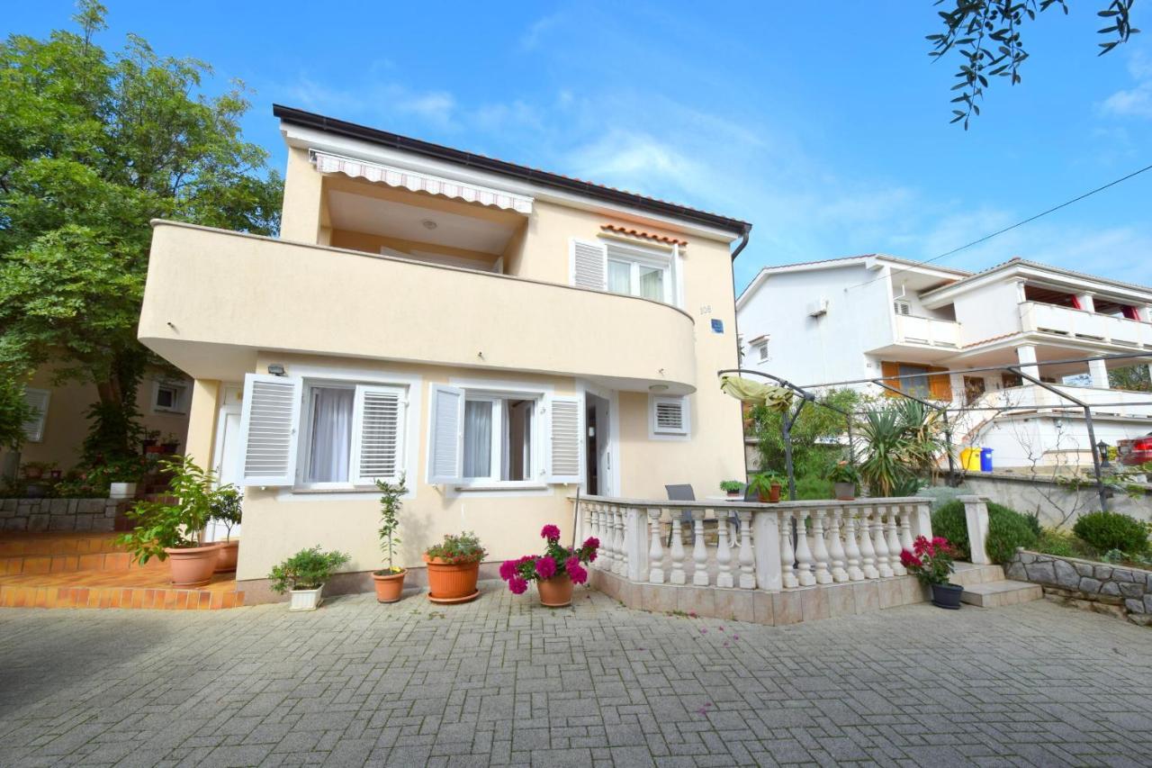 Apartments Julia Čižići Buitenkant foto