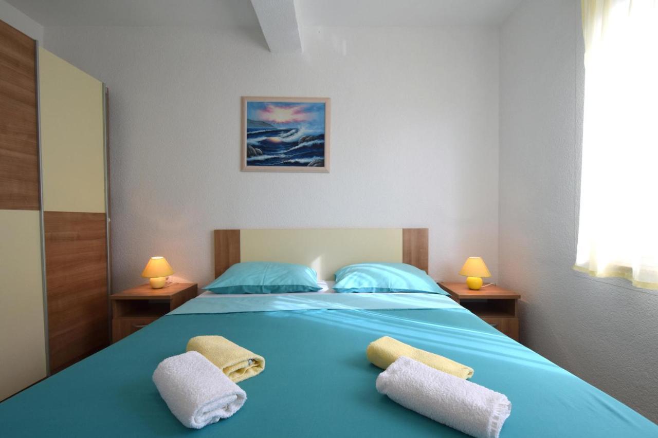 Apartments Julia Čižići Buitenkant foto