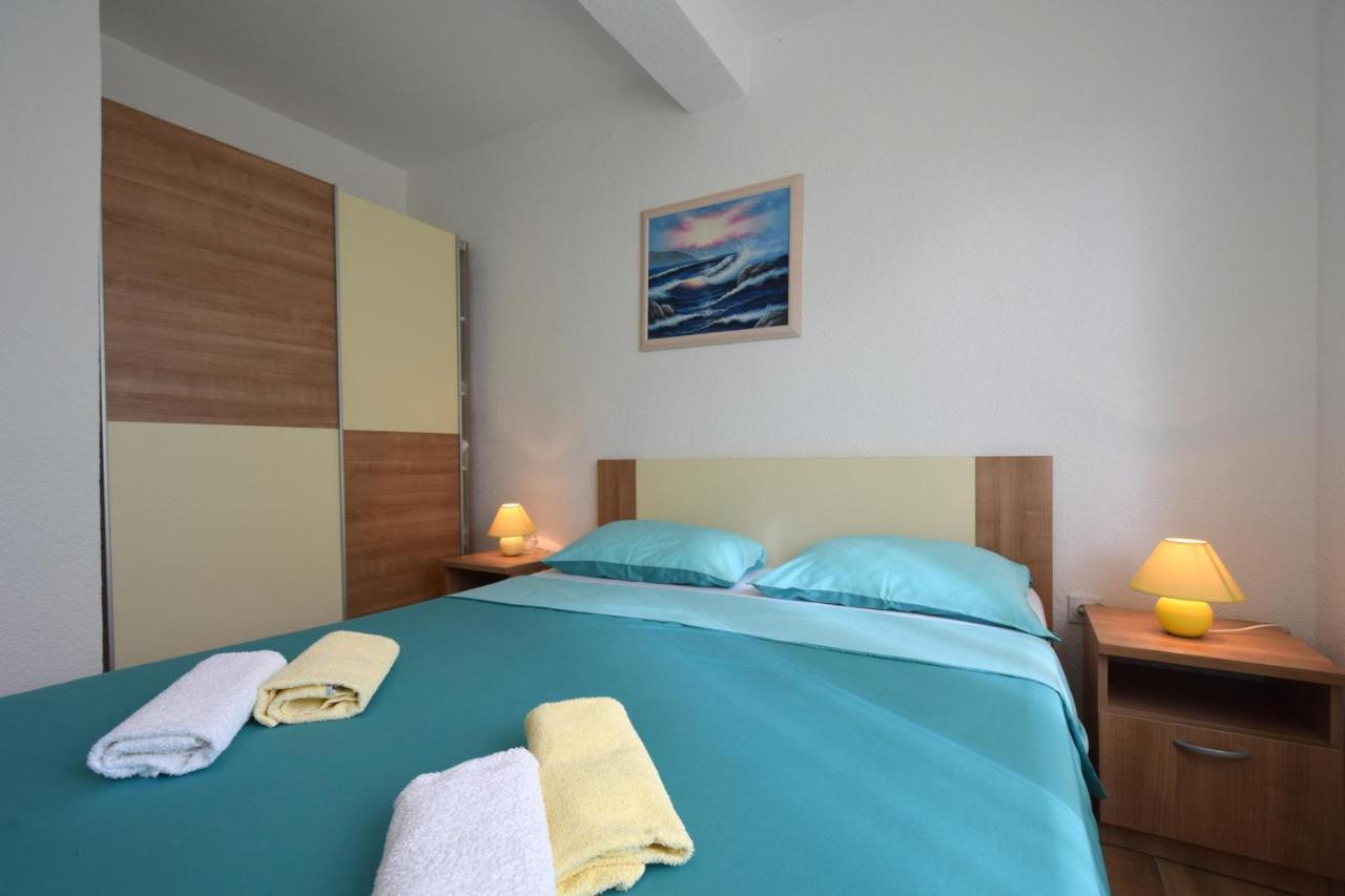 Apartments Julia Čižići Buitenkant foto