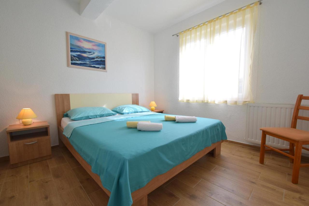 Apartments Julia Čižići Buitenkant foto